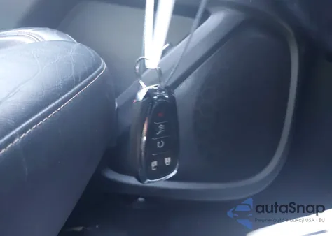 2021 Chevrolet Traverse Fwd Lt Leather from USA, damaged, VIN 1GNERHKW9MJ267026